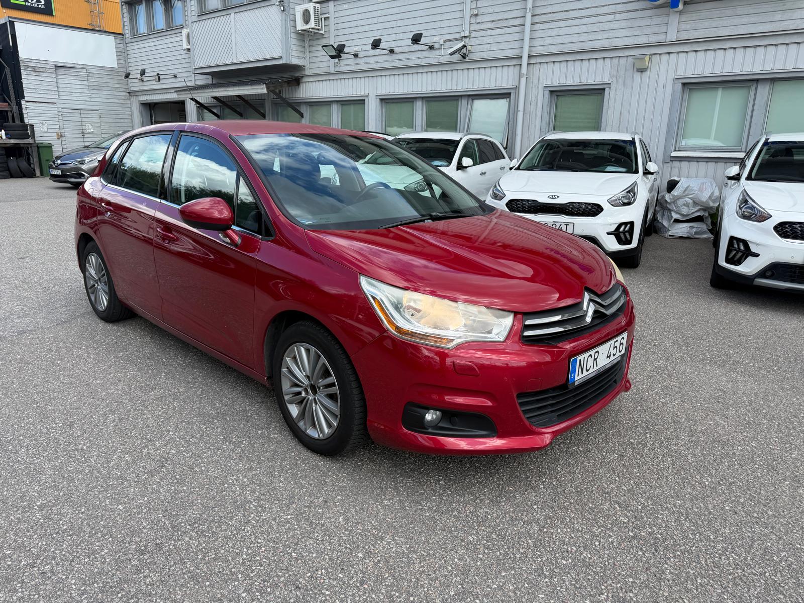 Citroen C4 2012, photo 6/47
