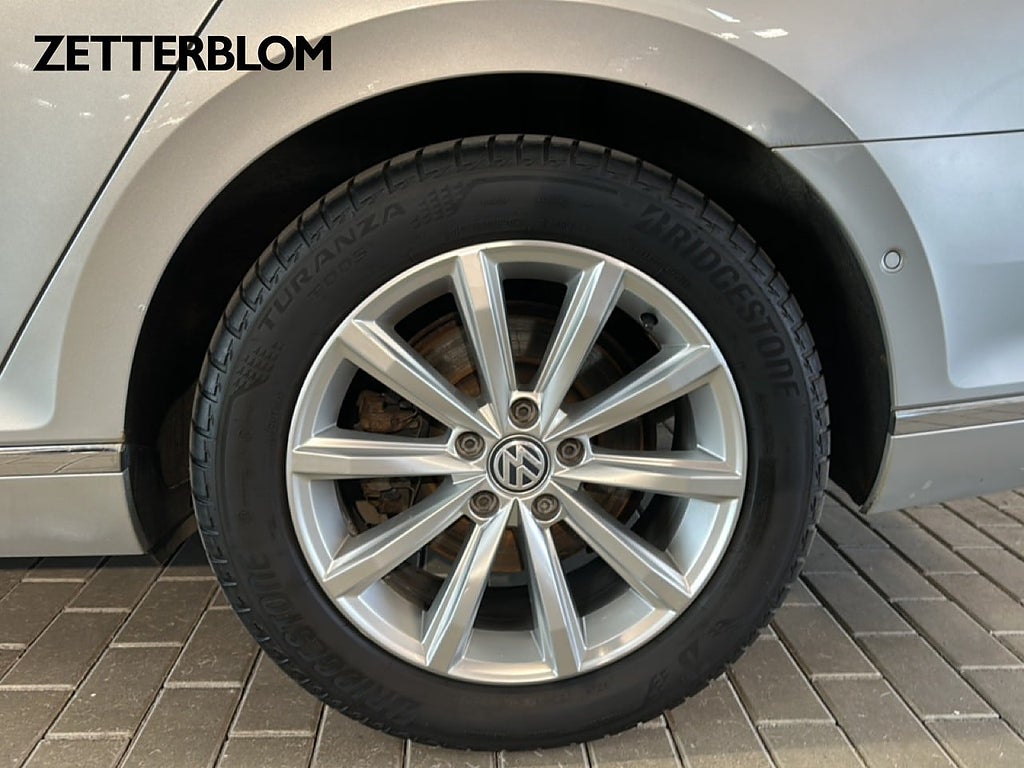 Kombi Volkswagen Passat 13 av 19