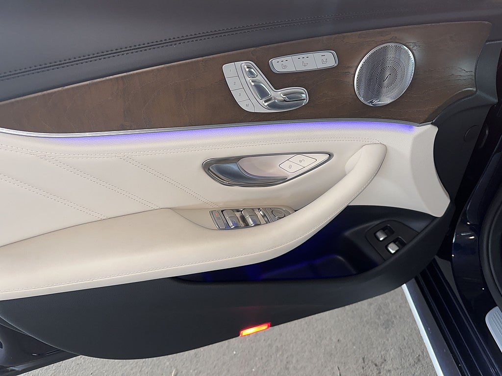 Mercedes-Benz E 63 S T 4MATIC+ AMG 612HK SVENSKSÅLD PANORAMA DRAGKROK 2018, bild 35