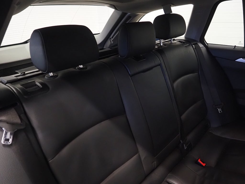 BMW 520d xDrive Touring Steptronic M-Ratt Skinn Dragkrok PDC 2017