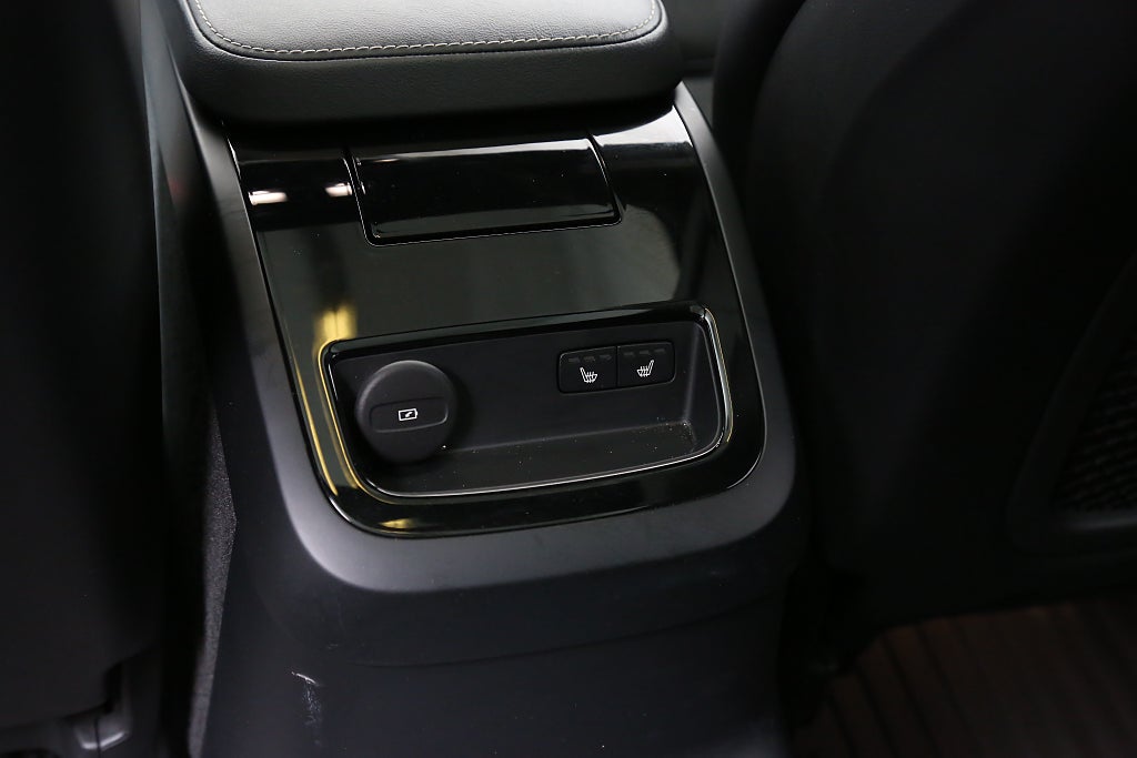 Volvo V90 Recharge T8 II R-Design AWD Pano 360° HuD Loungepkt