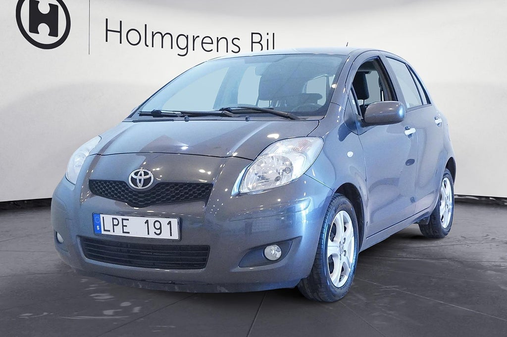 Toyota Yaris 1.33 5-D Man Edt Plus, Stolsvärme Fram, Ac, Stereo | Ränta 3,95%