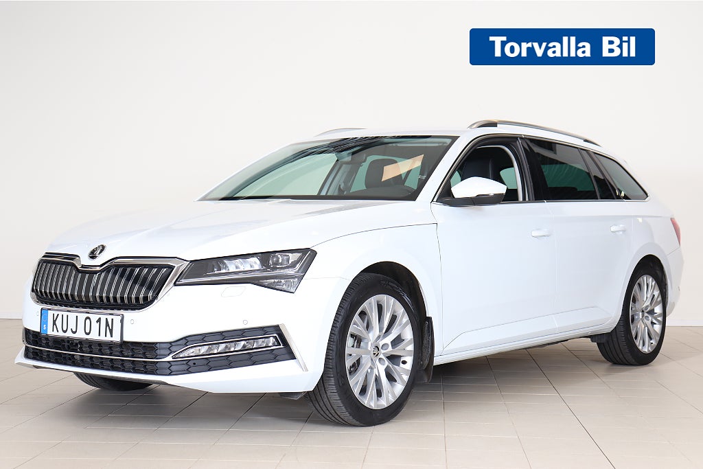 Skoda Superb Kombi 1.4 TSI iV Business Style Skinn Drag Värmare