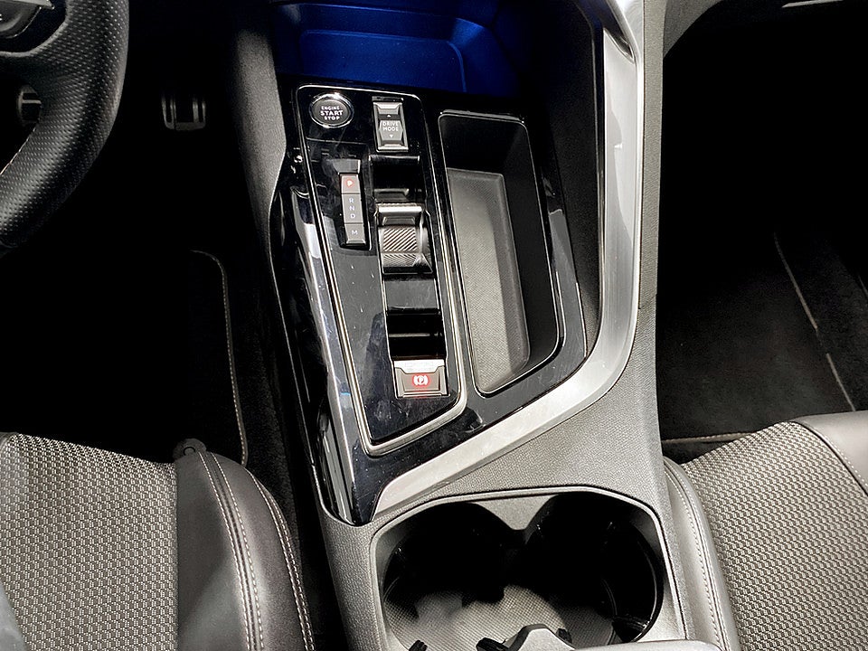 Bild på Peugeot 3008 GT 1.2 PT 130hk Aut B-KAMERA CARPLAY