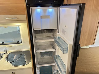 Husbil-halvintegrerad Dethleffs T 6611 16 av 23