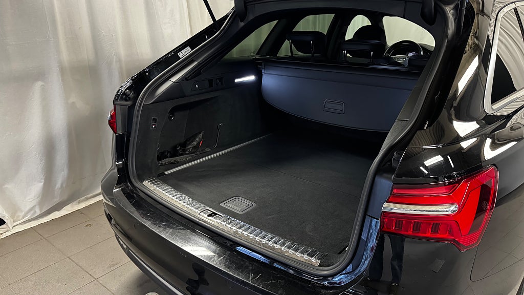 Audi A6 Avant 45 2.0TFSI quattro MHEV S-line Aut Drag M-värmare bild 8