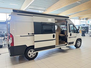 Husbil-halvintegrerad Adria TWIN 600 SP AXESS 4 av 25
