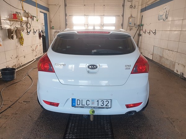 Kia ProCeed 2.0 CRDi 140hk 2008, kuva 6/37