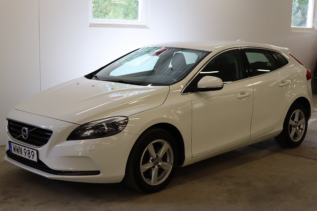 Volvo V40 D3 Momentum *NAV* (150HK) Euro 6
