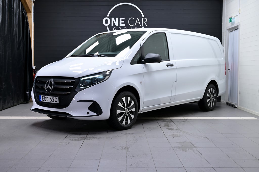 Mercedes-Benz Vito 116 CDI 4x4 MOMS Lång Inredning Värme i Skåpet 