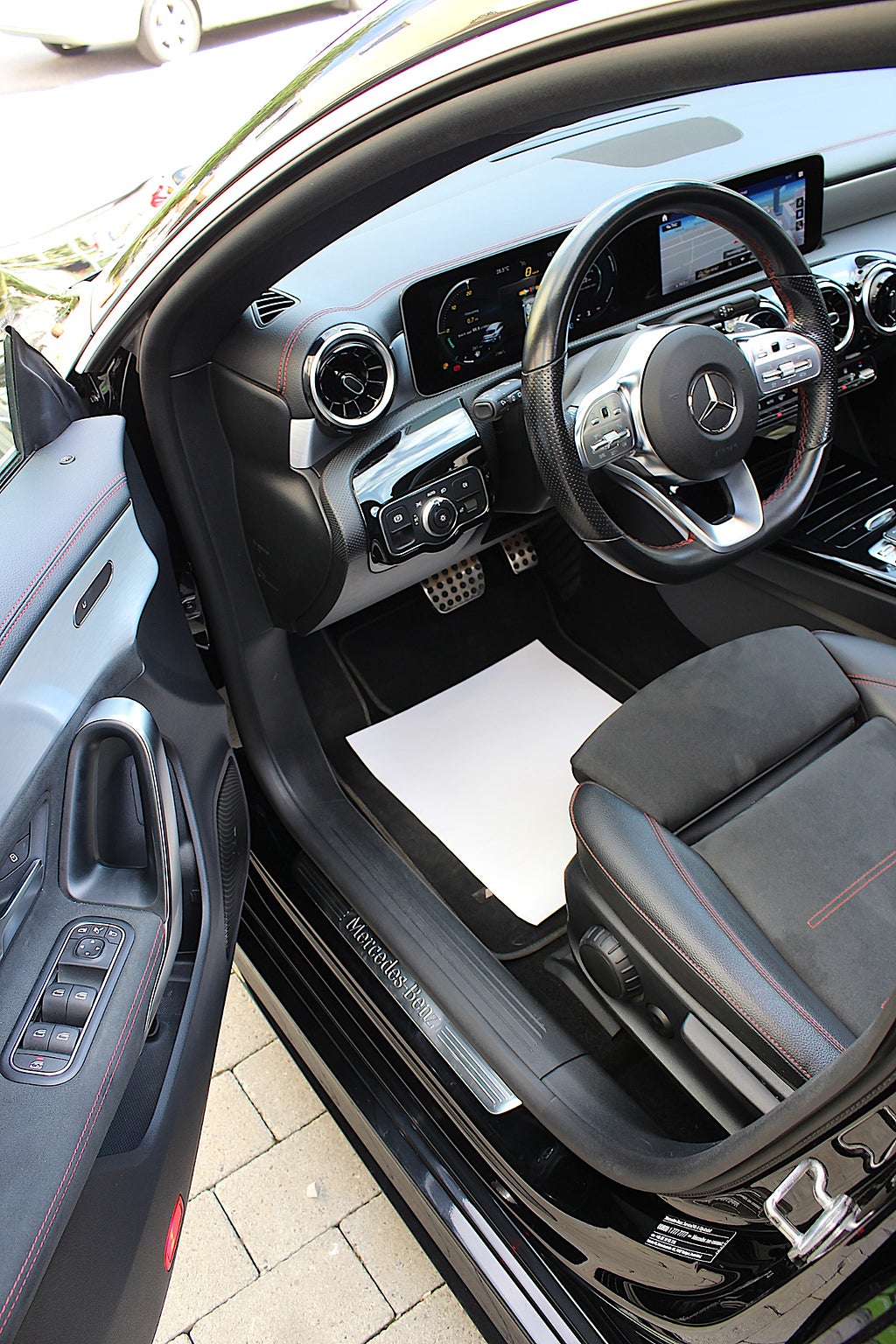 Mercedes-Benz CLA200 d 2020 - miniatyr 33