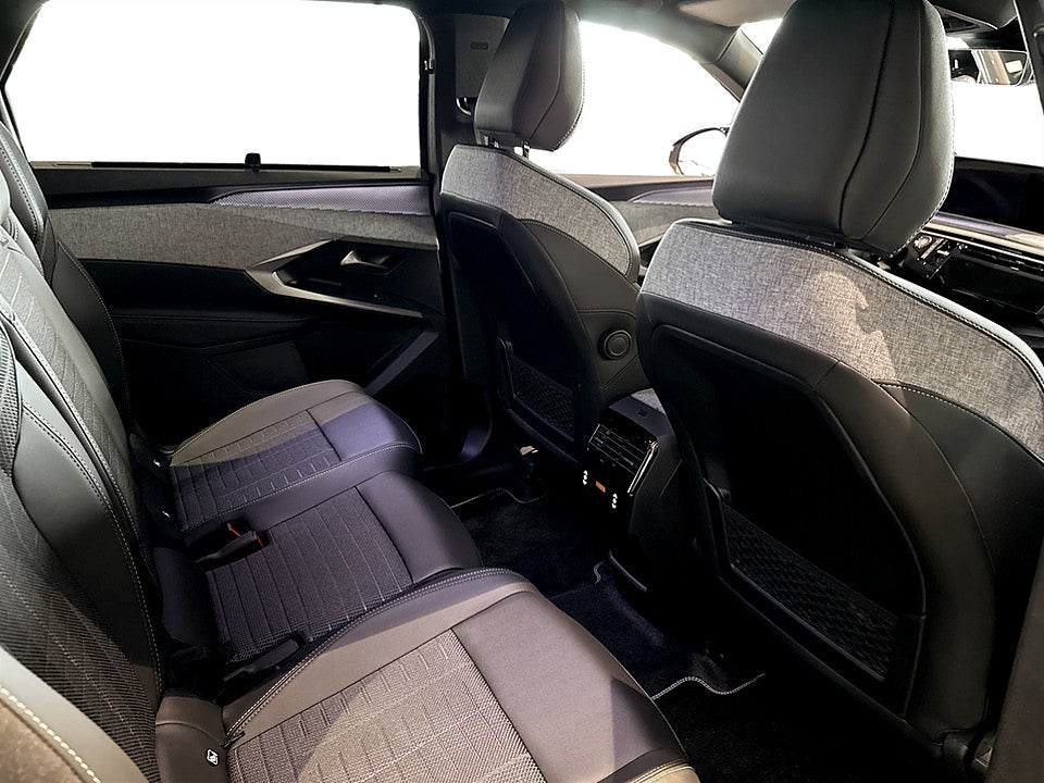 Bild på Peugeot 5008 GT Hybrid 145hk Aut 7-SITS B-KAMERA CARPLAY