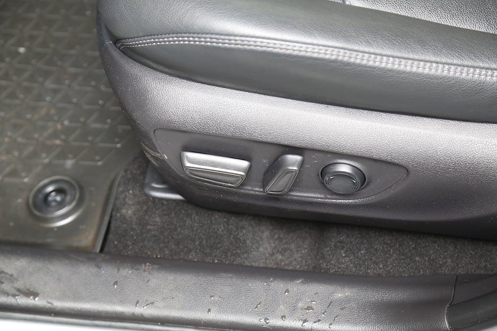 Toyota RAV4 2,5 Hybrid AWD-i E-CVT Executive Aut 2021