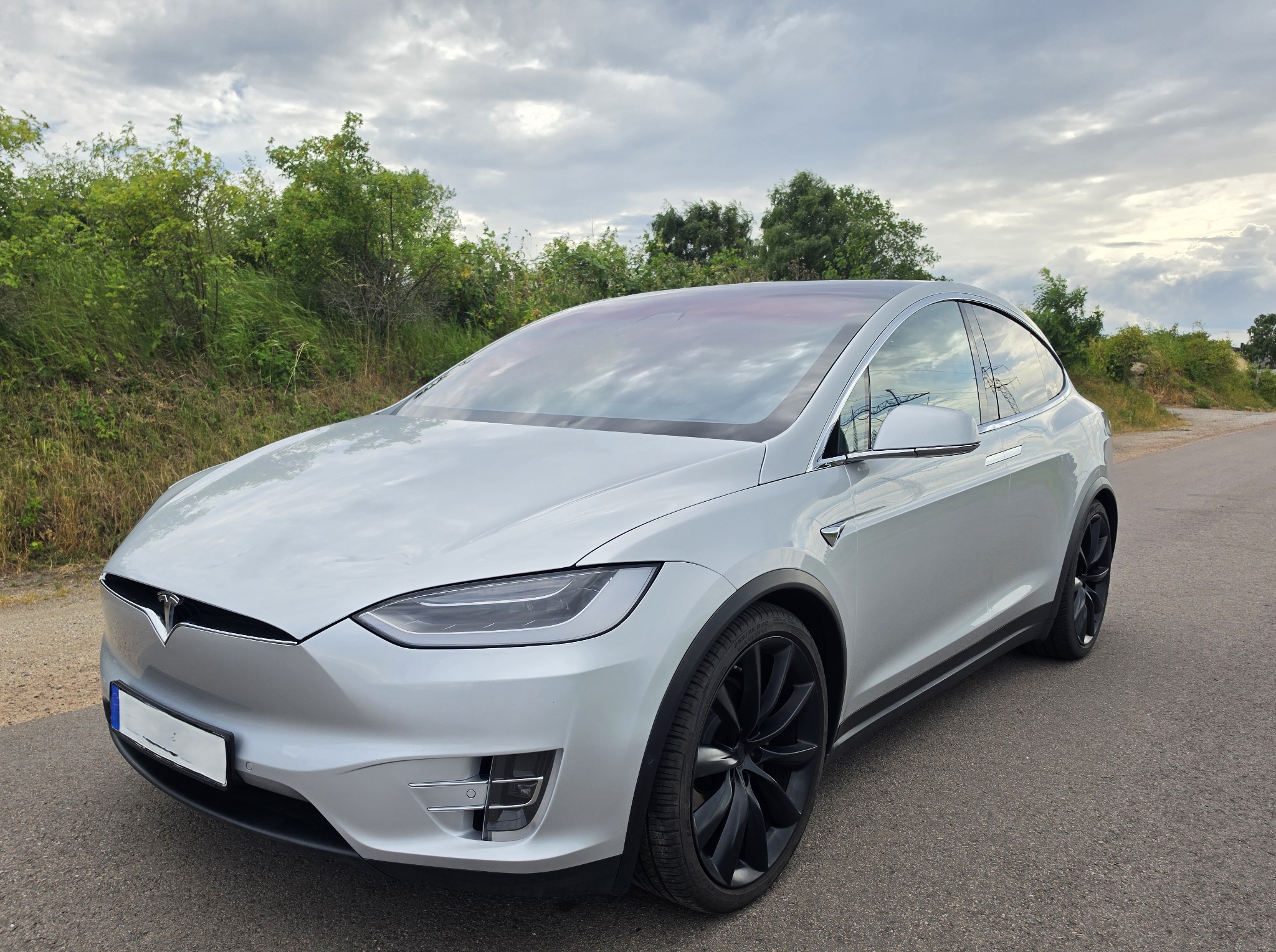 Tesla Model X 2017, bild 2/52