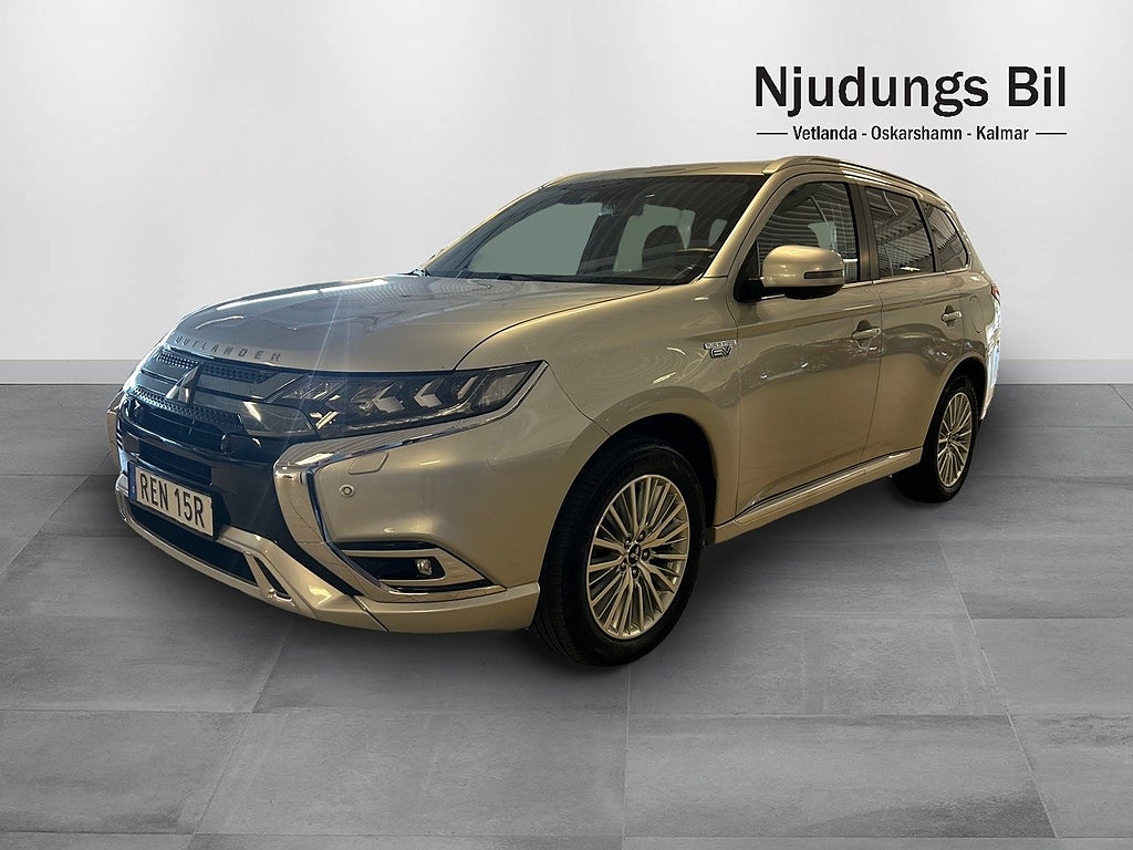 Mitsubishi Outlander PHEV Plug-In CVT Business 224hk 4+4/Drag