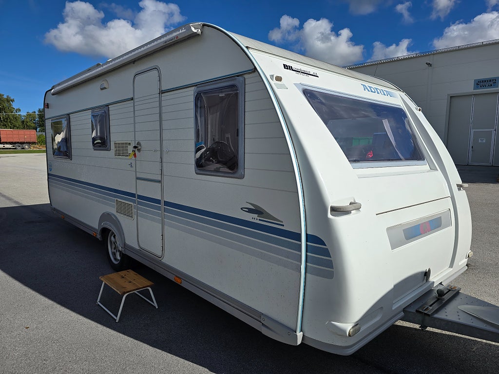 Adria Classica 563 UK *Barnkammare *Alde *Förtält *7 bäddar