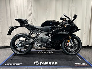 Yamaha R9 / Ny 2026 / Tech Black / Snart omgående leverans!