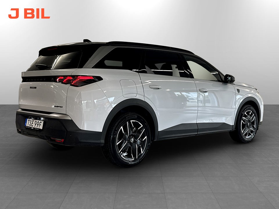 Bild på Peugeot 5008 GT Hybrid 145hk Aut 7-SITS B-KAMERA CARPLAY