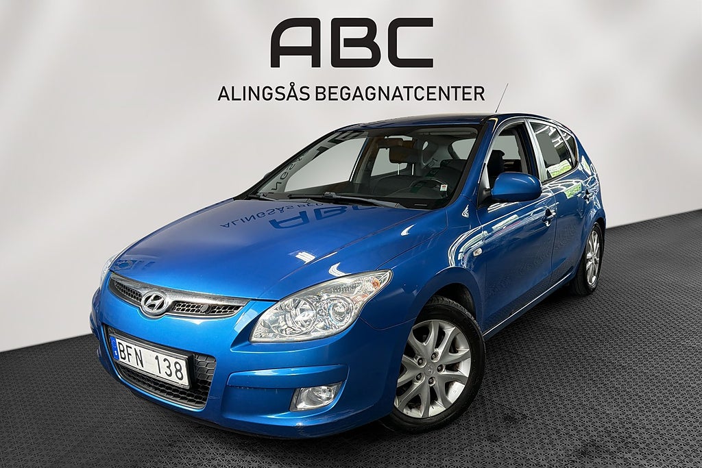 Hyundai i30 1.6 CRDi Euro 4 / Nybesiktigad