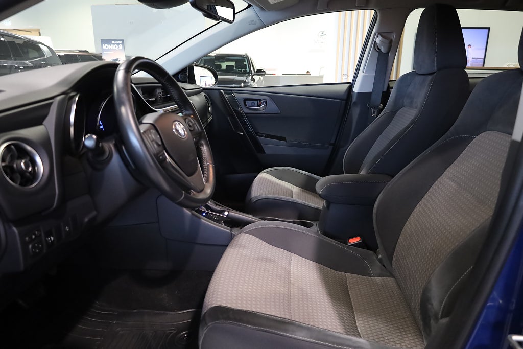 Toyota Auris Touring Sports 1.2 T AUT Drag Navi Kamera Blåtand 2018