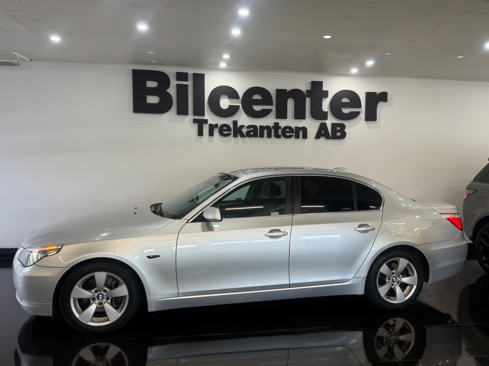 BMW 520 d Sedan Euro 4 Facelift Automat 2009, bild 3/37
