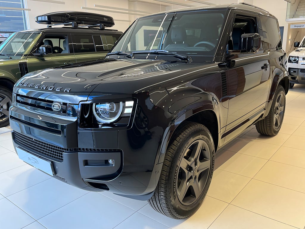 Land Rover Defender 90 D200 X-Dynamic SE
