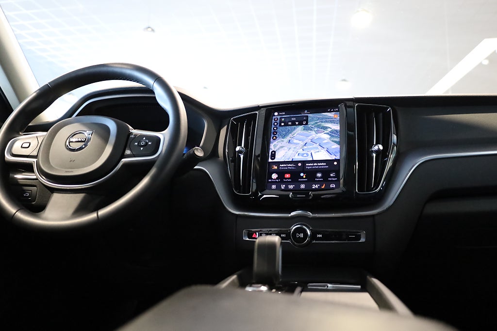 Volvo XC60 B4 AUT Momentum Advanced Navi Kamera Keyless CarPlay