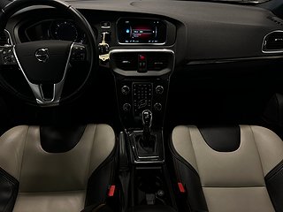 Volvo V40 Cross Country D3 Automat Summum S&Vdäck/Drag/Dvärm