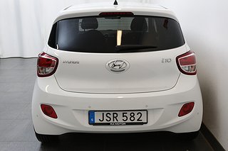 Halvkombi Hyundai i10 7 av 17