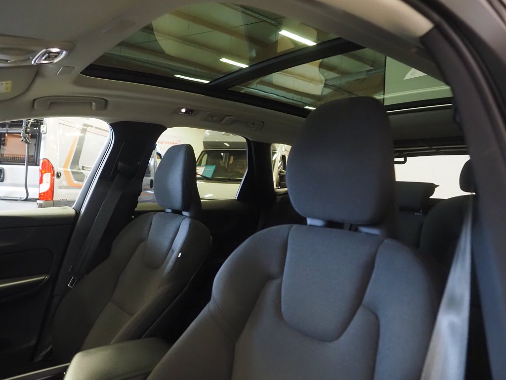 Volvo XC60 Recharge T6 AWD Inscription Exp Pano Drag P-Värm Kamera 2021