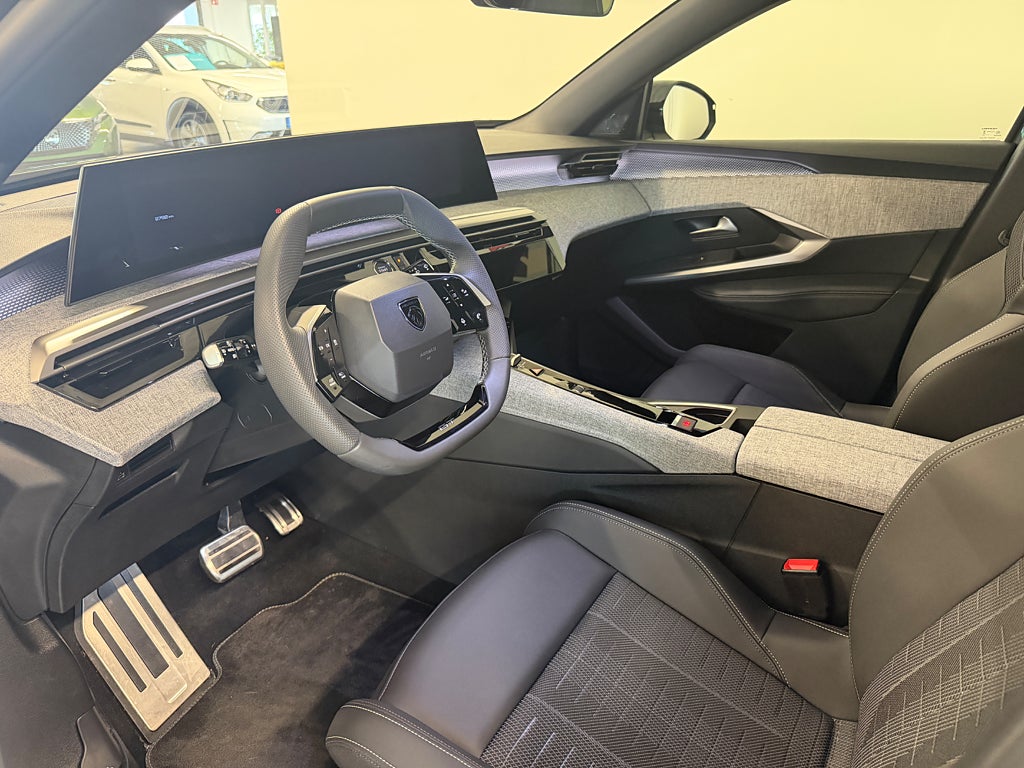 Peugeot 5008 GT Hybrid 145 1.2 PureTech 145 e-DSC Euro 7 Sits thumbnail