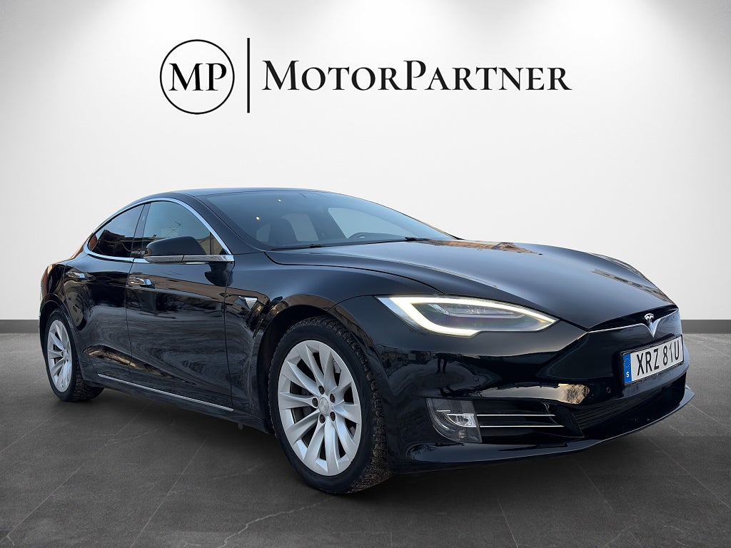 Tesla Model S Long Range AWD Autopilot Panorama