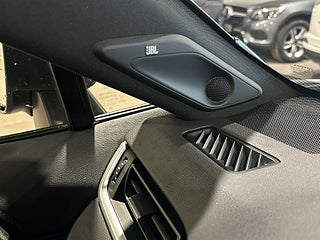 Toyota RAV4 Hybrid AWD Drag 360° JBL Skinn Mvärm SoV