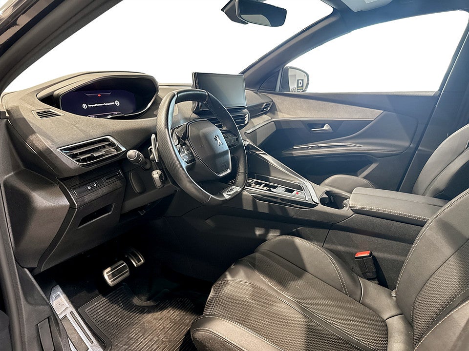 Bild på Peugeot 3008 GT 1.2 PT 130hk Aut B-KAMERA CARPLAY