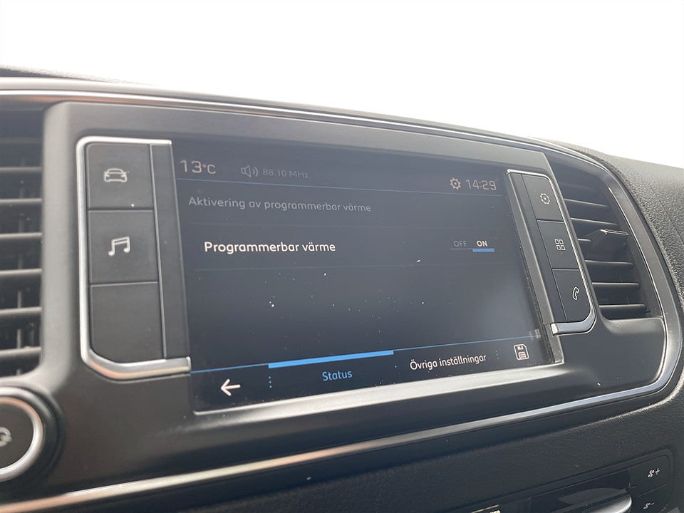 Bild på Peugeot Expert PRO+ L3 BHDi 180hk Aut Värmare Inredning
