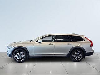 Volvo V90 Cross Country D4 AWD Geartronic Inscription Pro S&V-hjul/Drag/360/Nav – bild 4