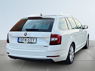 Skoda Octavia Kombi 1.5 TSI SoV-Däck/Kamera/P-sens/Skinn/Lågskatt – bild 6