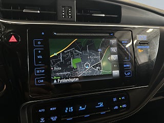 Toyota Auris Touring Sports Hybrid e-CVT Active Plus S&V/Kamera/Värm – bild 15