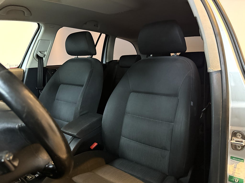 Skoda Octavia Kombi 2.0 FSI 150HK AUTOMAT DRAGKROK NYSERVAD NYBES