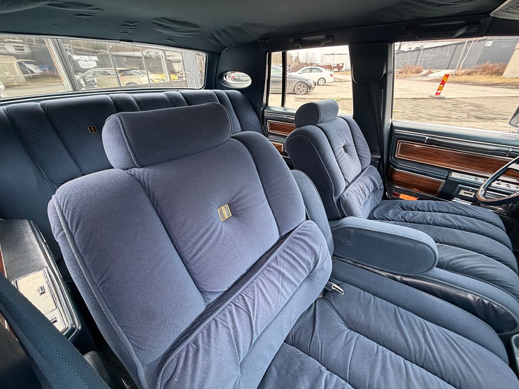 Lincoln Continental Mark VI Sedan 5.0 V8 EFI 0kr insats 848kr/mån