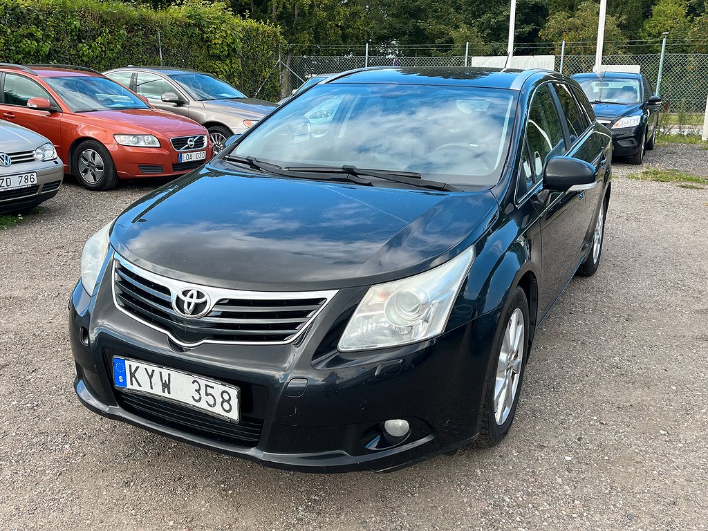 Toyota Avensis Kombi 2.0 Multidrive S Premium 