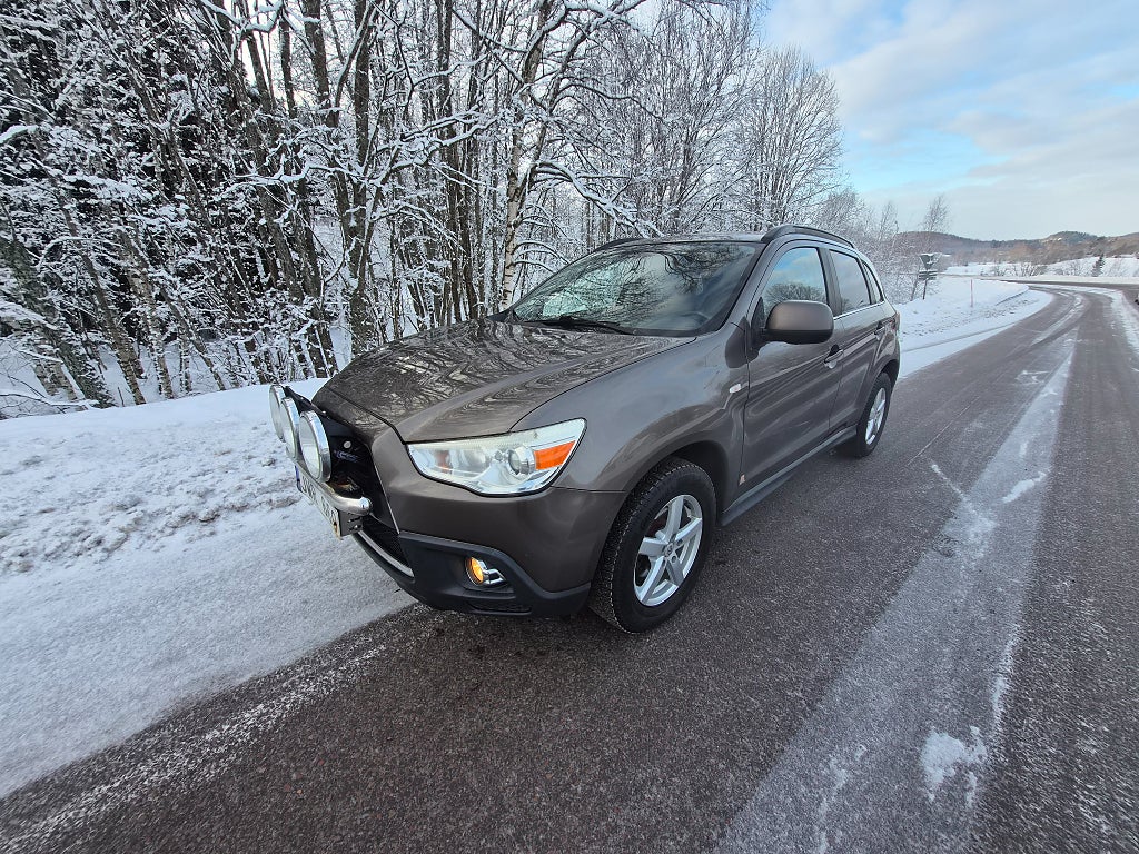 Mitsubishi ASX 1,8 Di-D+ Comfort 4WD *MOV/DRAG/SKINN/NYBES*