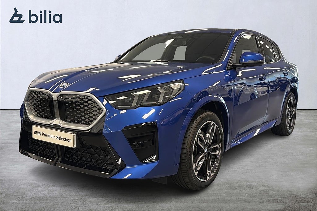 BMW iX2 xDrive 30 M-sport | Drag | Aktiv farth. | Backkamera 