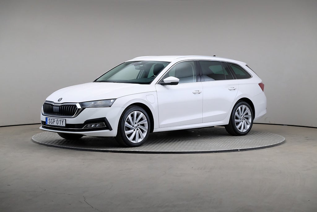 Skoda Octavia Kombi iV DSG 204hk Style Drag Värmare
