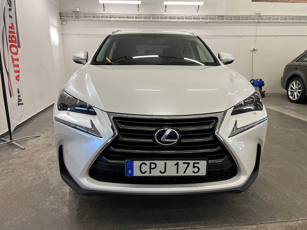 Lexus NX 300h AWD 2.5 AWD E-CVT Business Line Euro 6