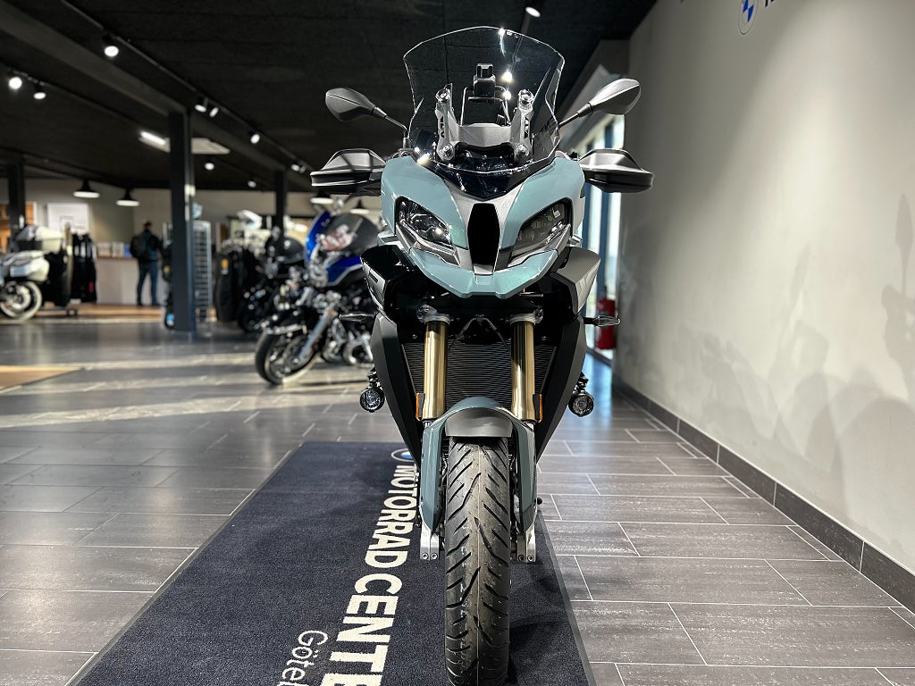 BMW S1000XR / DEMO-Kampanj/SPARA: 24.845kr/Ca 100 mil