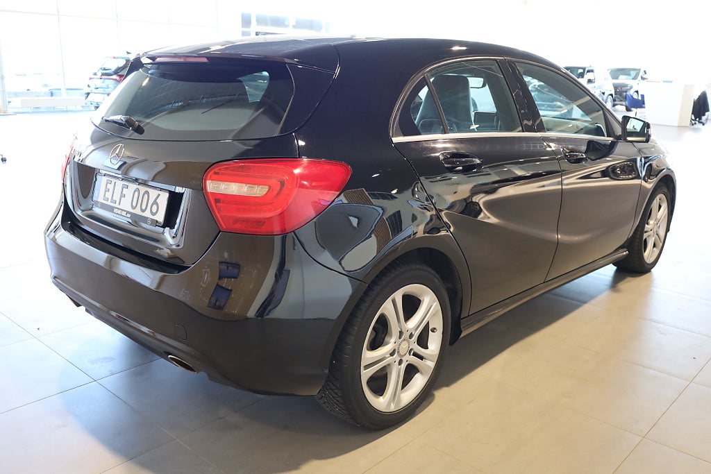 Mercedes-Benz A 180 7G-DCT Urban Kamera Blåtand Bi-Xenon 2015