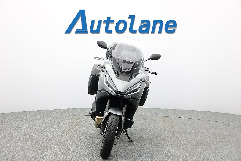 Honda NT 1100A DCT *ABS TFT- Skärm 3 väskor Endast 598 mil