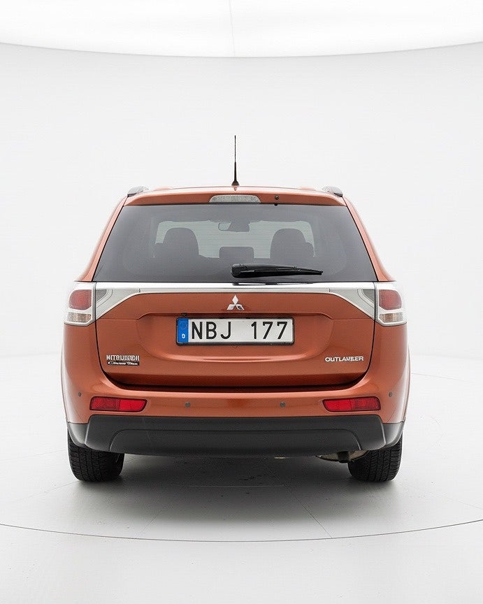 Mitsubishi Outlander  7 sits 2.2 Di-D 4WD Business