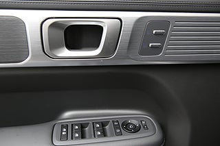 SUV Hyundai Santa Fe 16 av 27